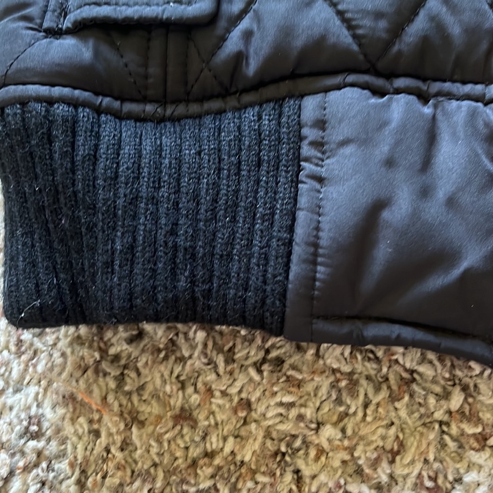 Womens vest - Picture 3 of 6